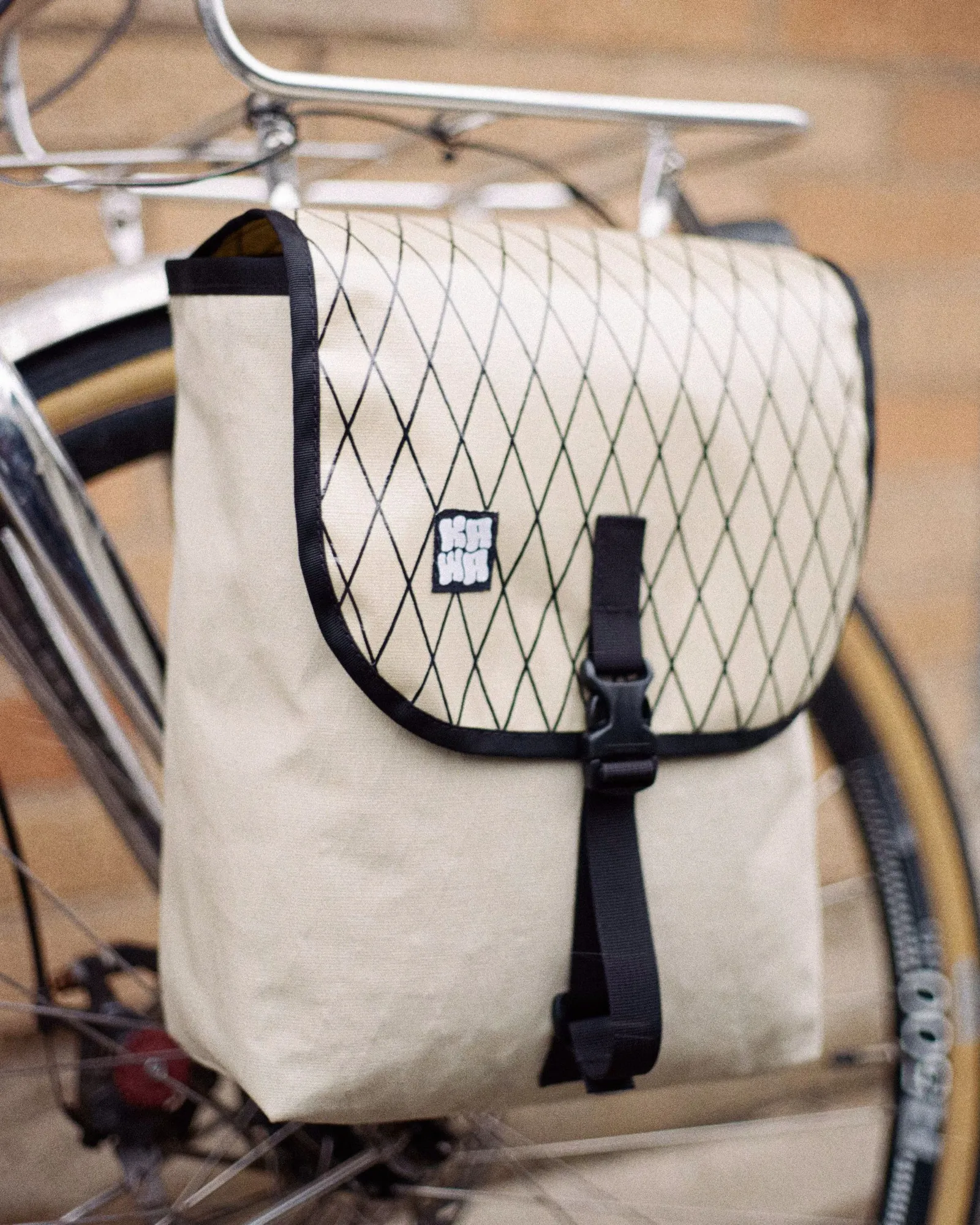 A Kawa pannier mounted on a rack