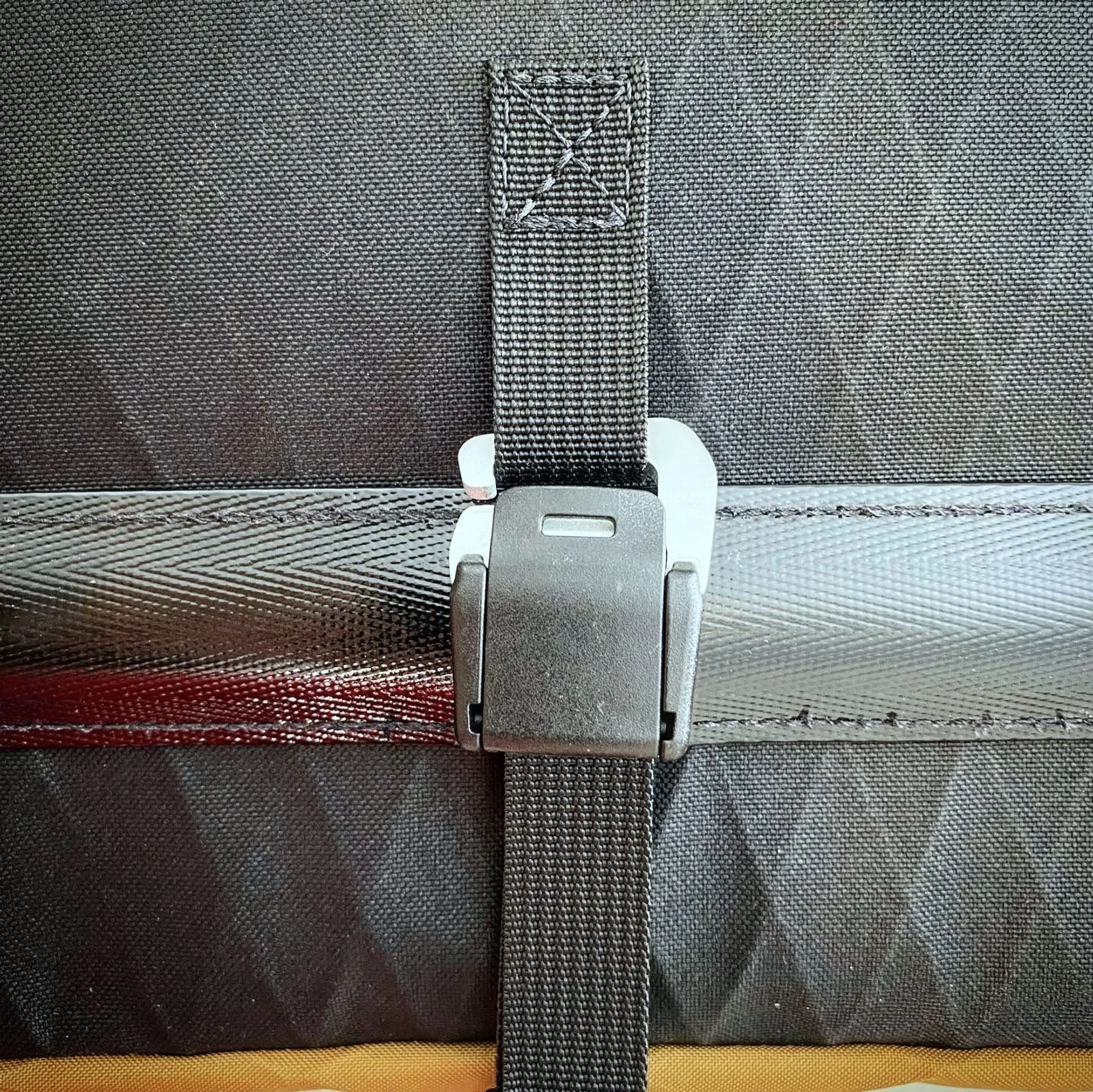 Back view of an older Kawa pannier and its buckle