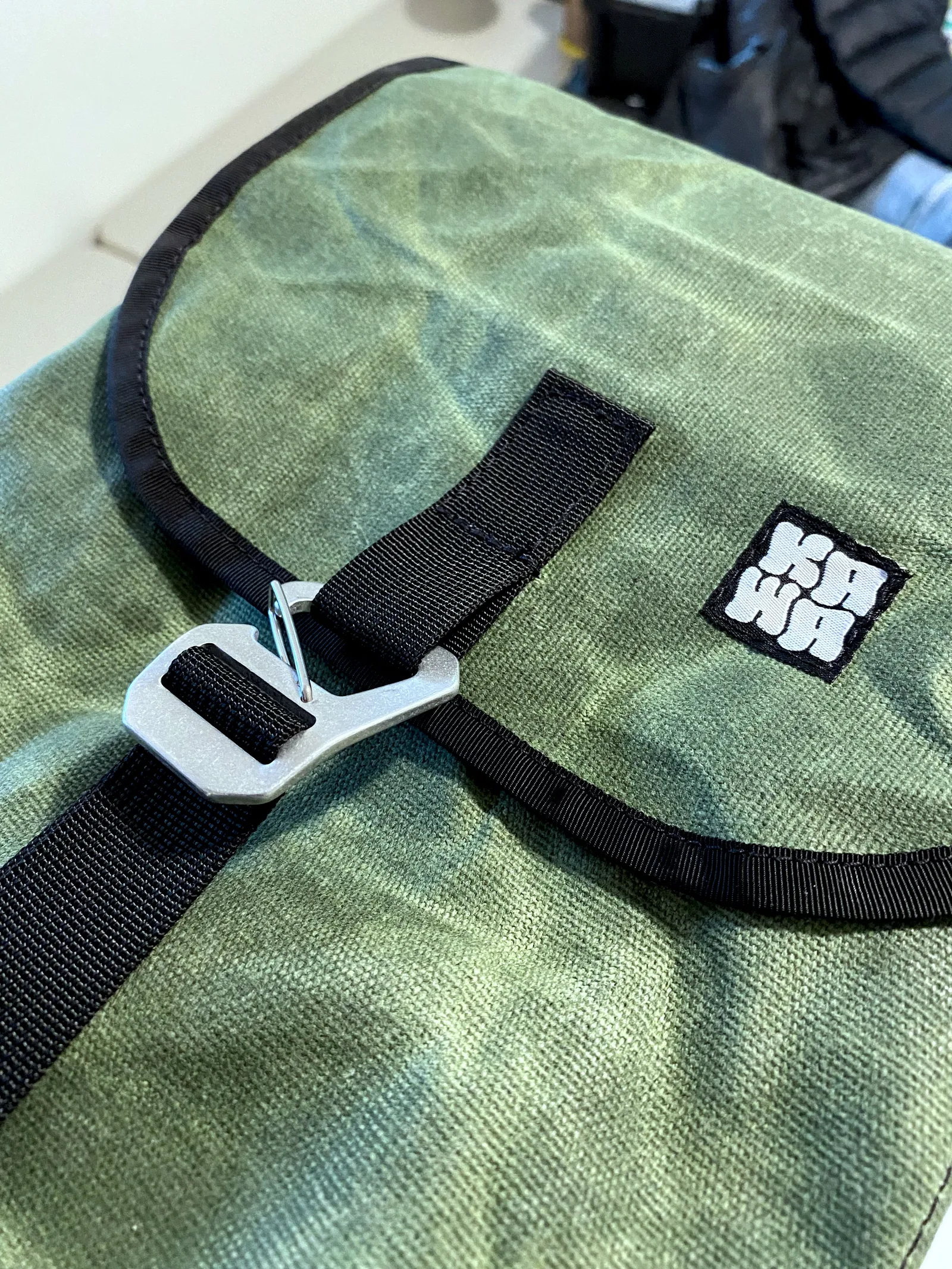 Green pannier detail
