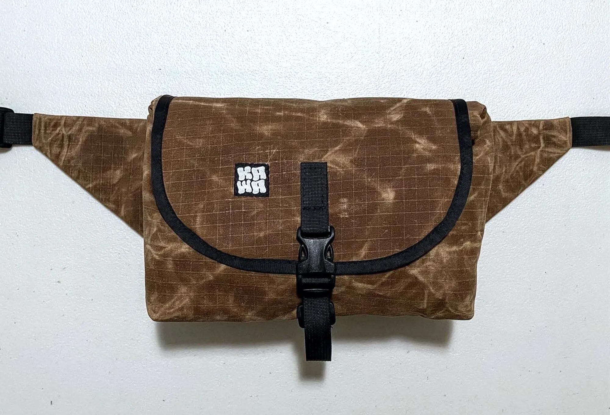 Kawa waxed canvas hip pack, closed
