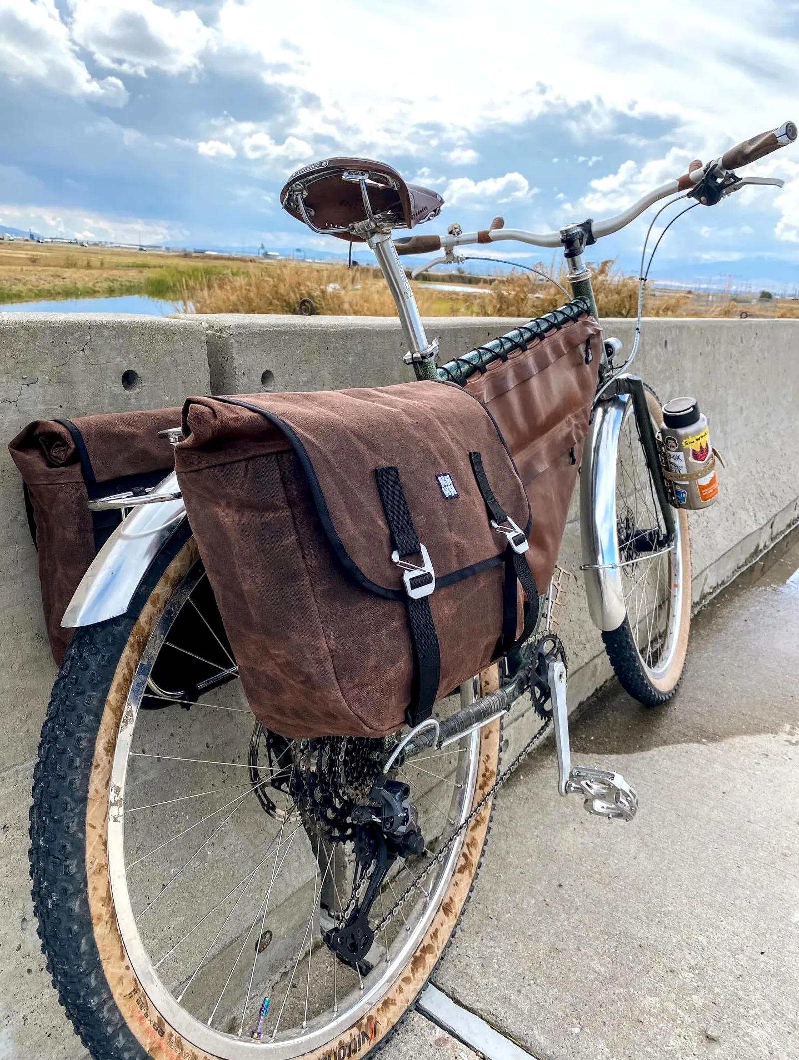 Large Kawa panniers on a bridge, side view