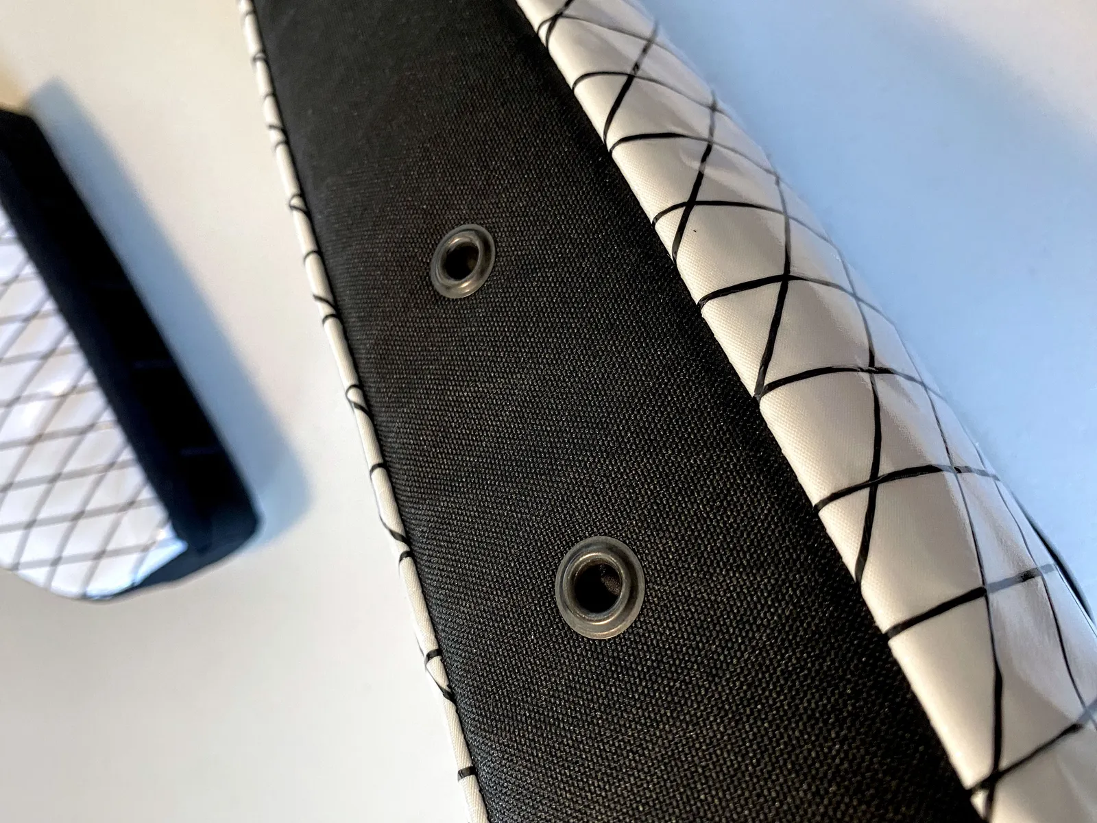 White framebag detail