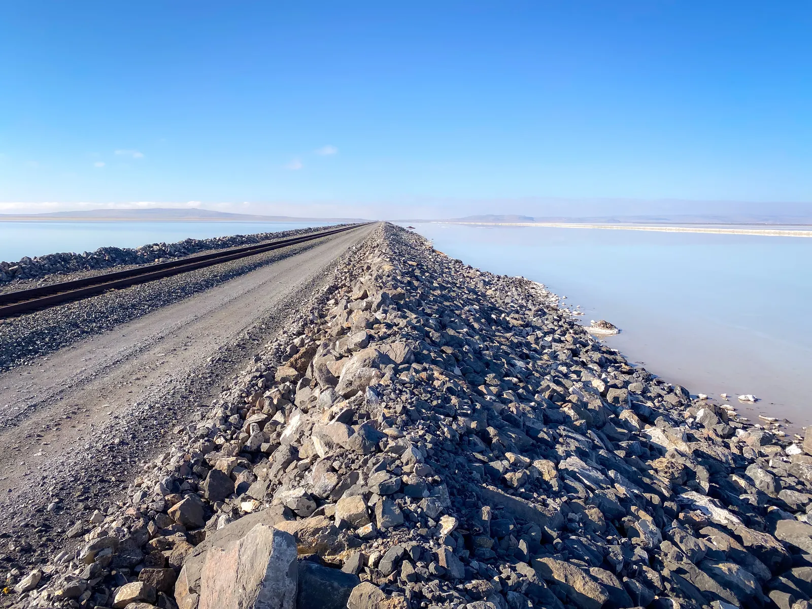 The causeway — 15 miles of sharp crushed rock